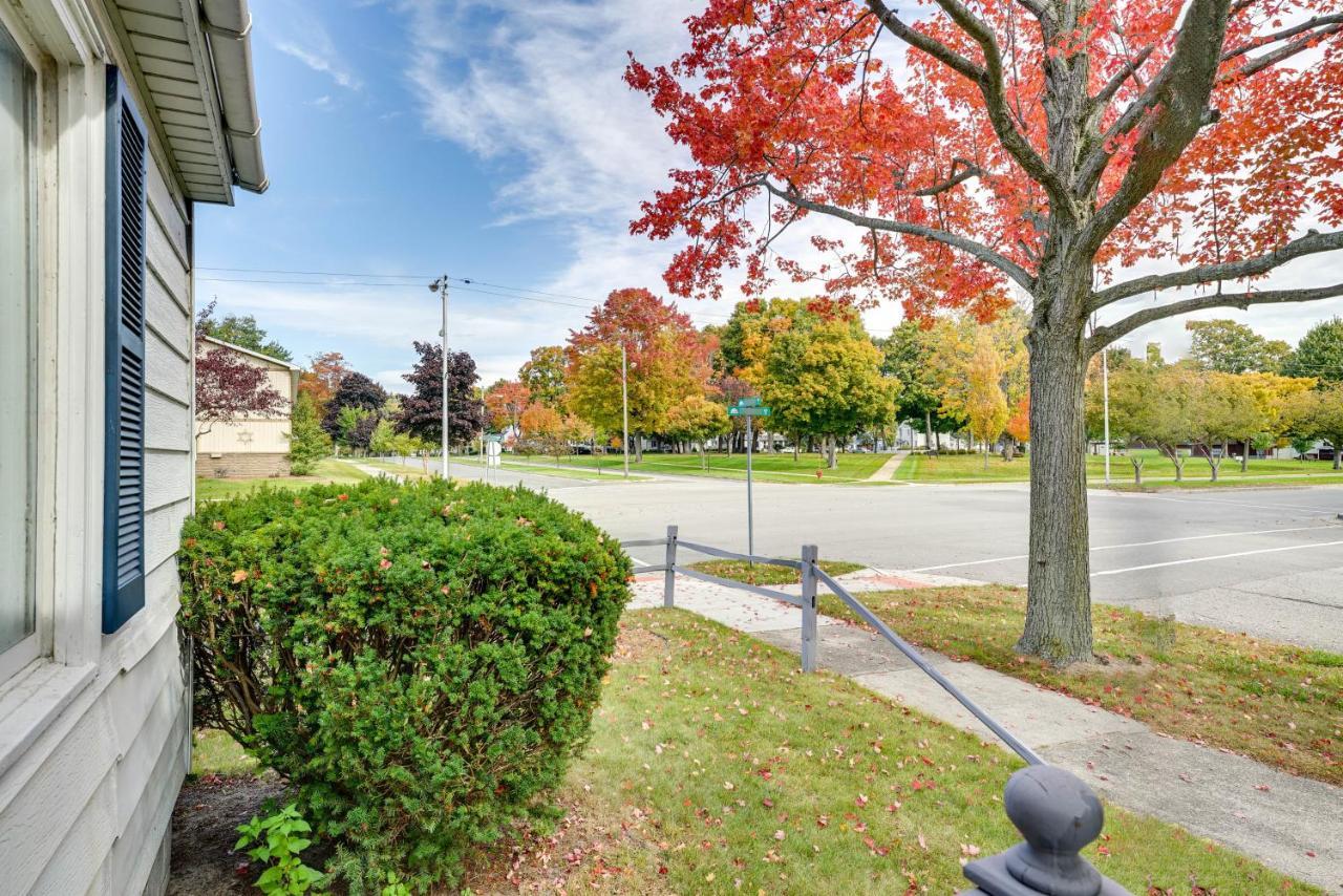 Ludington Vacation Rental - Walk To Lake Michigan! エクステリア 写真