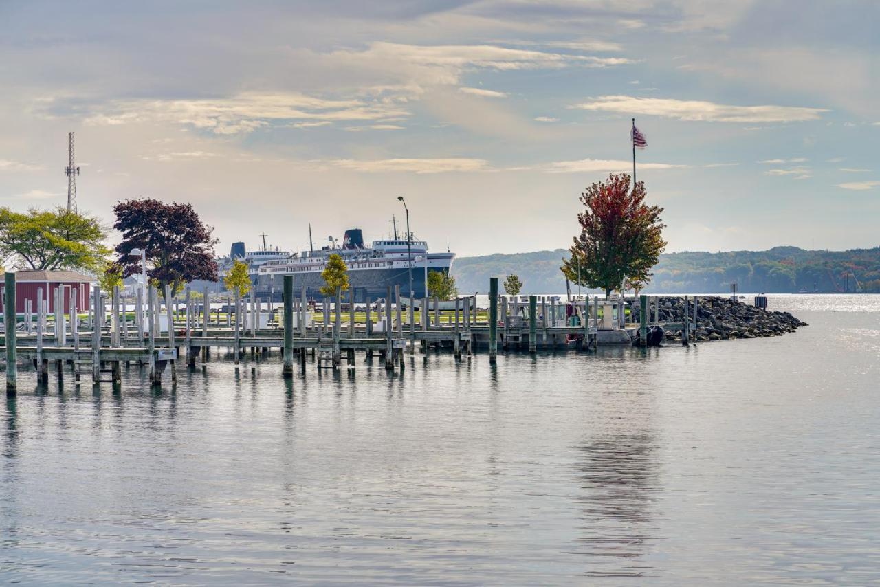 Ludington Vacation Rental - Walk To Lake Michigan! エクステリア 写真