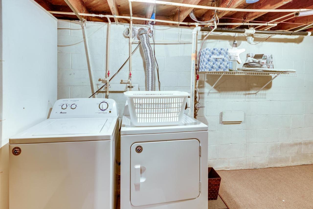 Ludington Vacation Rental - Walk To Lake Michigan! エクステリア 写真